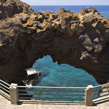 V Maravillosas Calas En * Costa del Silencio